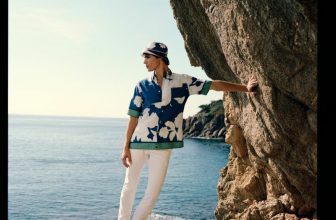 Fernando Lindez adopte l’ambiance de vacances dans Tommy Hilfiger